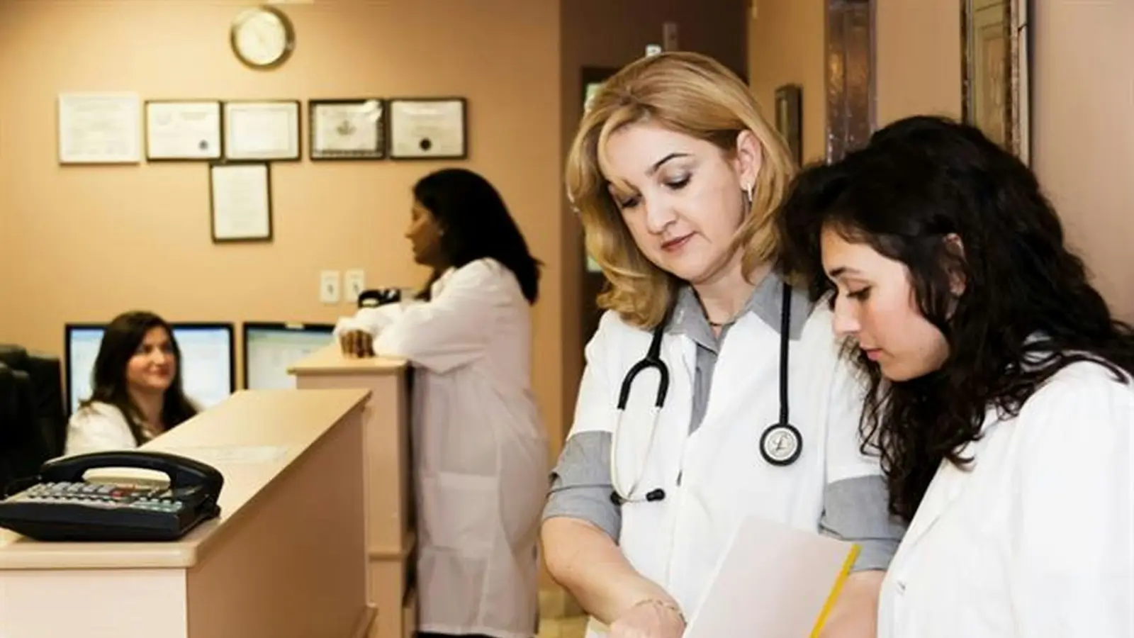 5 Ways AI Helps NZ Health Practices in 2026
